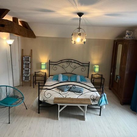 مبيت وإفطار Saint-Germain-la-Ville Les Perrieres المظهر الخارجي الصورة